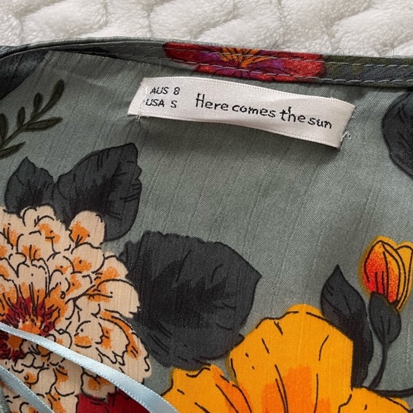 Hello Molly Resistance is Useless Romper - Picture 3 of 3